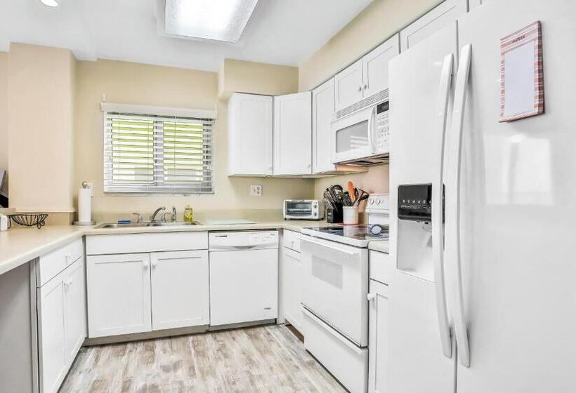 Отель Blue Umbrella