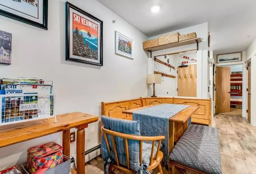 ホテル Mountainside Ski Lodge