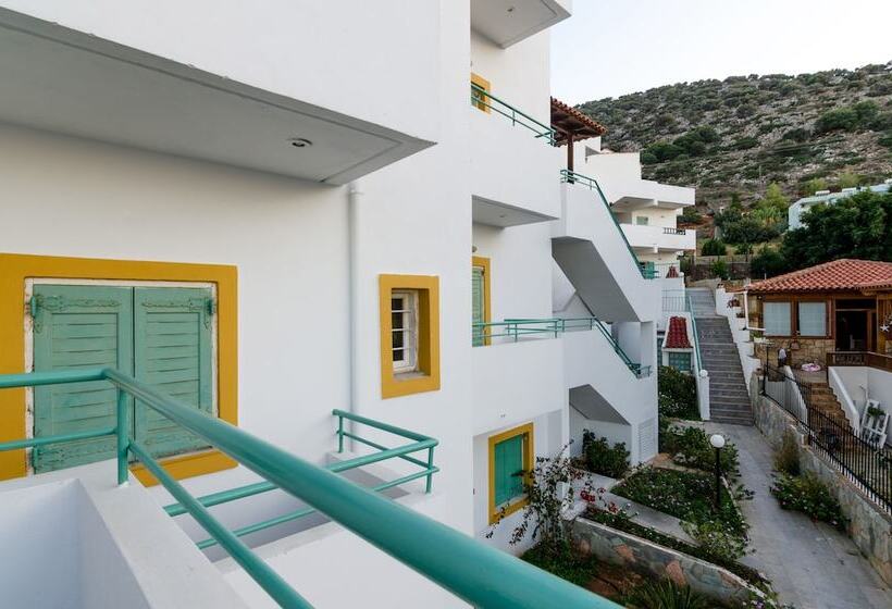 Aglaia Apartments & Studios