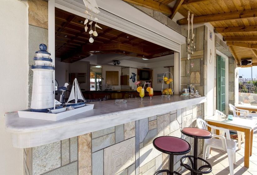 Aglaia Apartments & Studios