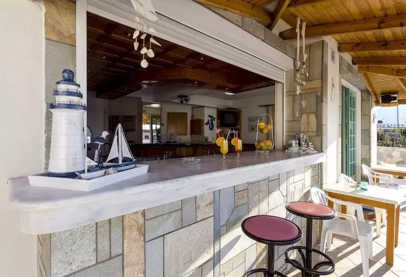 Aglaia Apartments & Studios