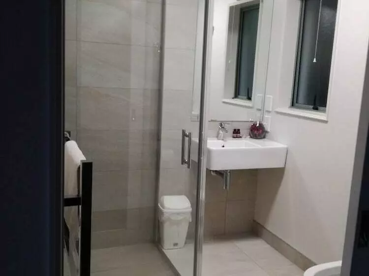 Alcala Motor Lodge