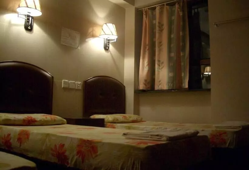 مسافرخانه Hong Kong Coliving Space