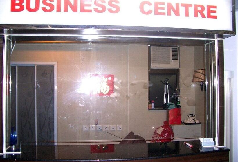 مسافرخانه Hong Kong Coliving Space