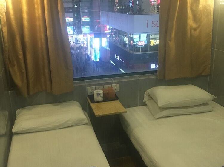 مسافرخانه Hong Kong Coliving Space