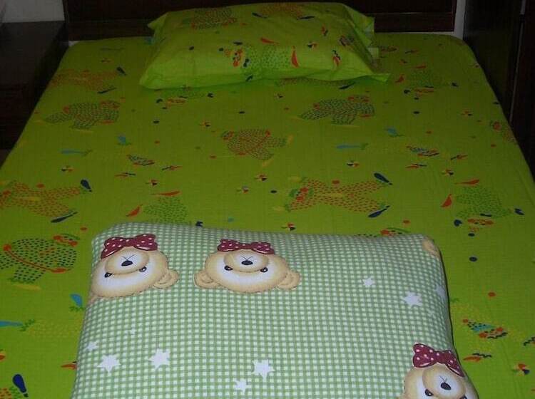 مسافرخانه Hong Kong Coliving Space