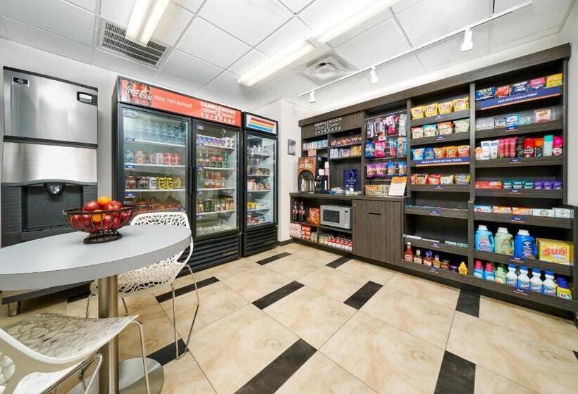 ホテル Candlewood Suites Columbus Northeast, An Ihg