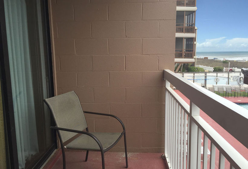 ホテル Castaway Beach Inn & Swim Up Bar