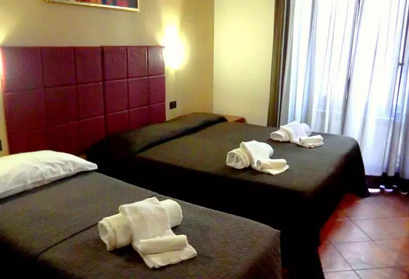 هتل Colosseo Relais
