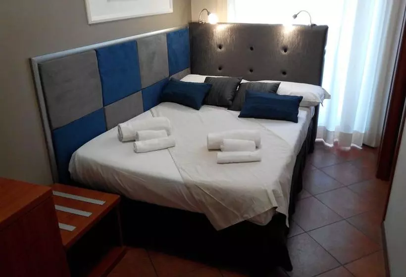 هتل Colosseo Relais