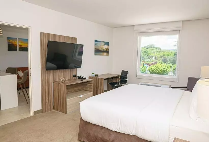 هتل Holiday Inn Express Managua, An Ihg