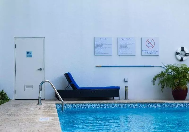 هتل Holiday Inn Express Managua, An Ihg