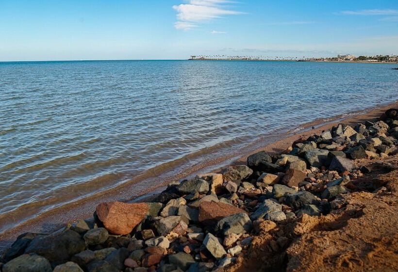 Magic Beach Hotel Hurghada