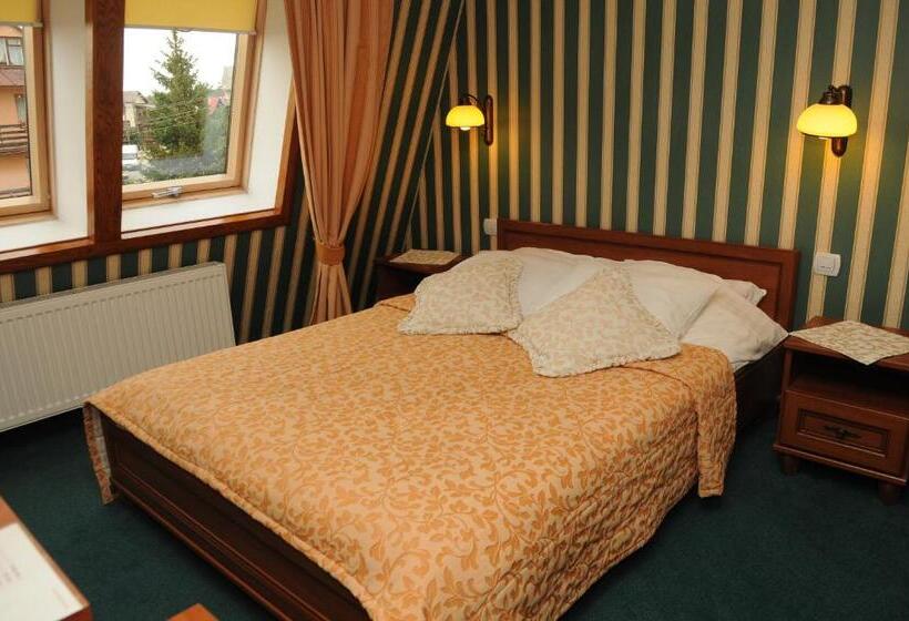 酒店 Pensjonat Cezar