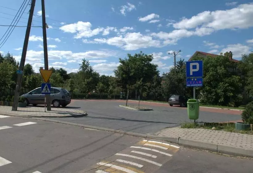 酒店 Pensjonat Cezar