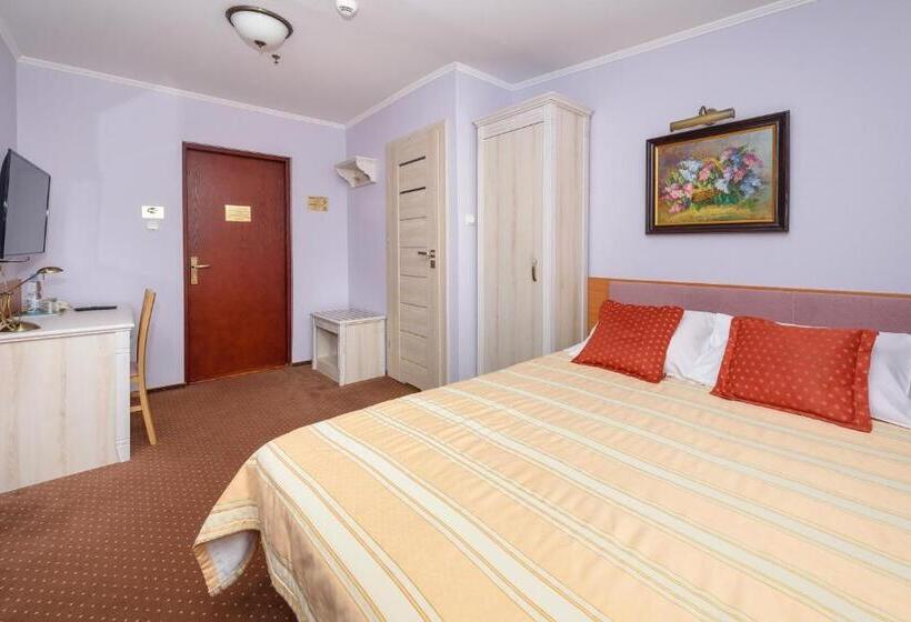 酒店 Pensjonat Cezar