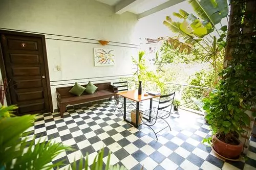 هتل The Little Garden Boutique