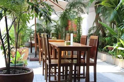 هتل The Little Garden Boutique