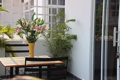 هتل The Little Garden Boutique