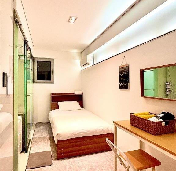 Pensão Look Home Guesthouse