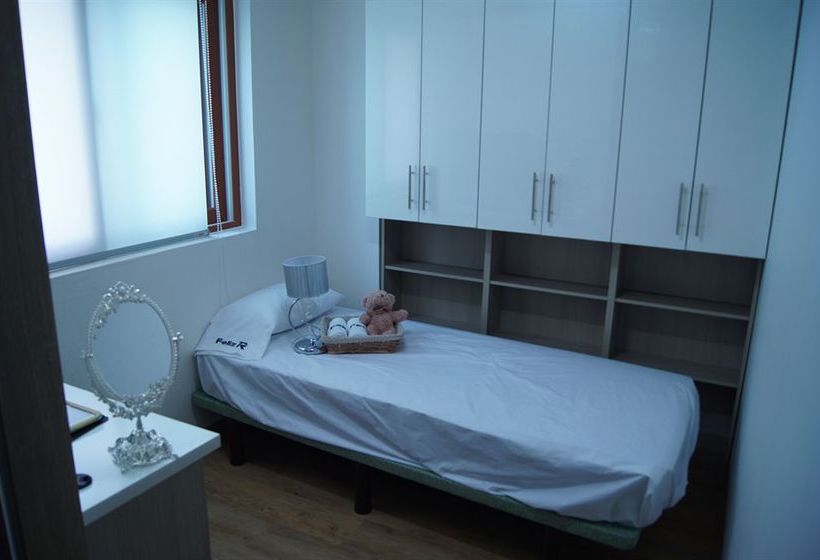 Пансион Feliz Guesthouse