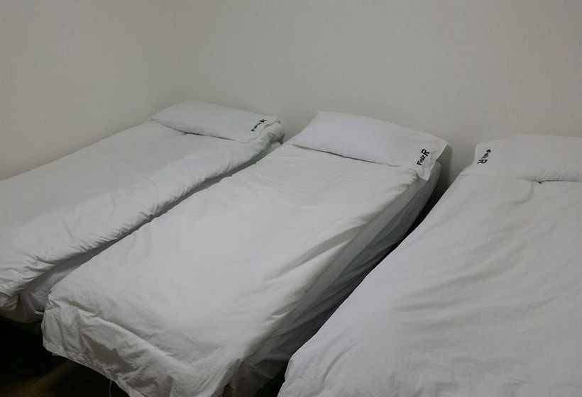 Пансион Feliz Guesthouse