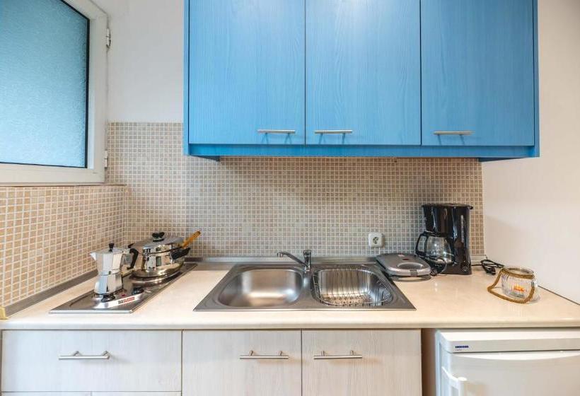 Stegna Bay Apartment