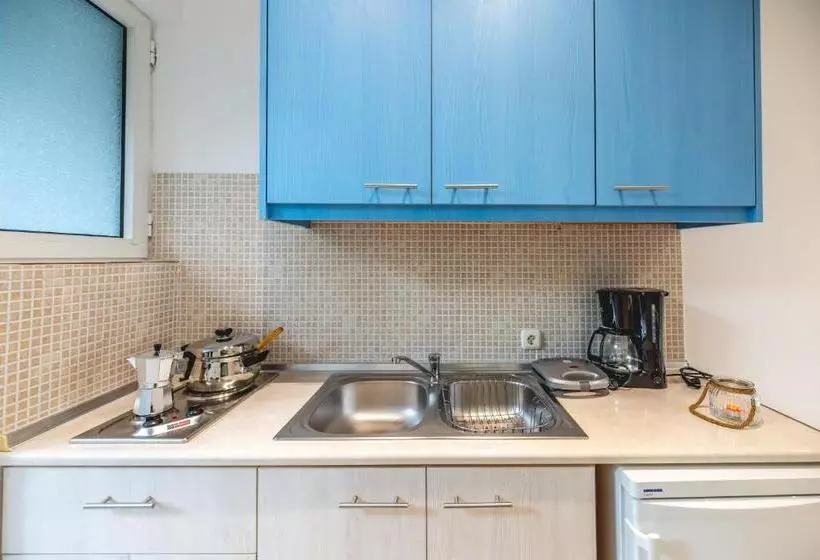 Stegna Bay Apartment