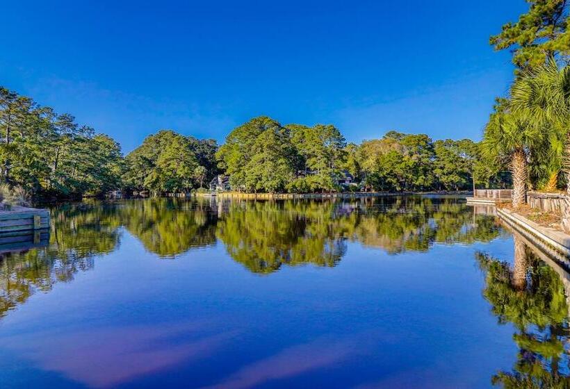 ホテル Queens Grant 619