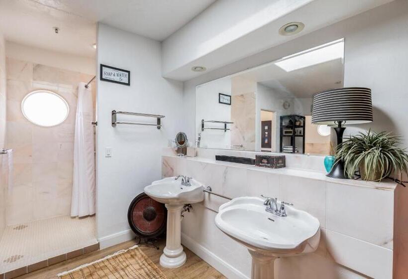 فندق Sunny Cozy Condo