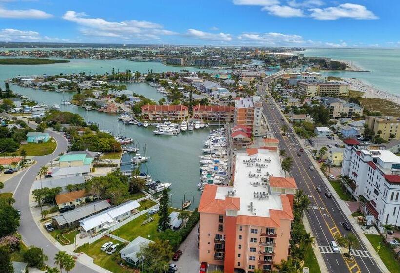 فندق Bay Front Oasis