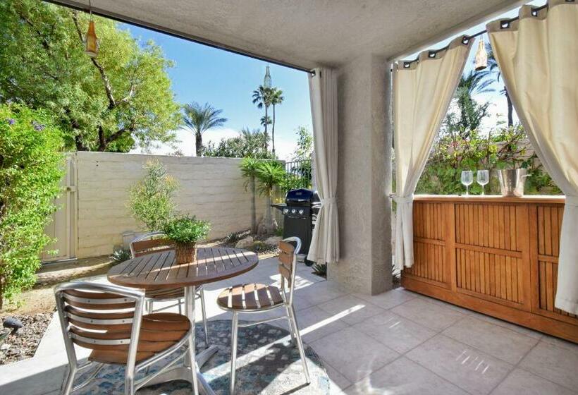 ホテル Sundance Condo