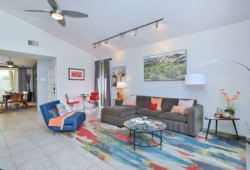 ホテル Sundance Condo