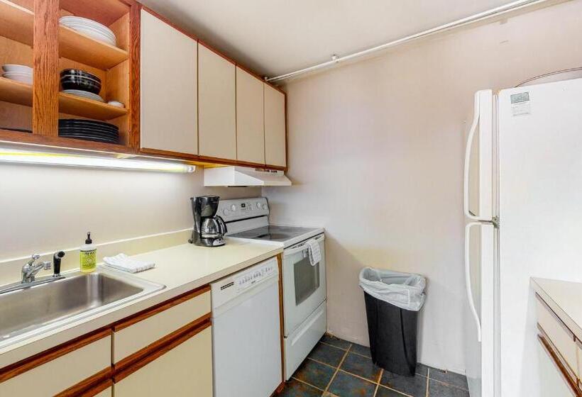 هتل Trailside Retreat