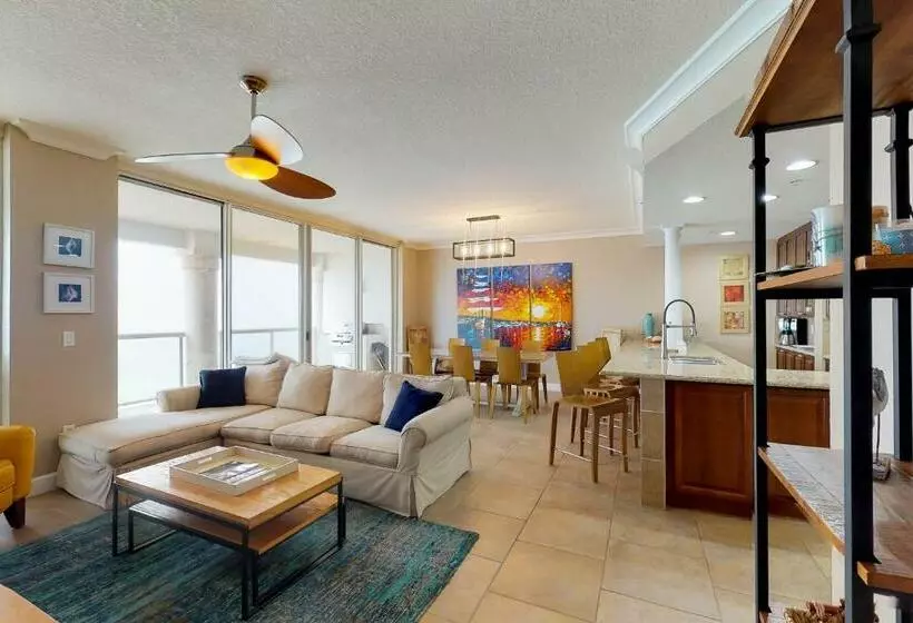 Hotelli Beach Club 1502