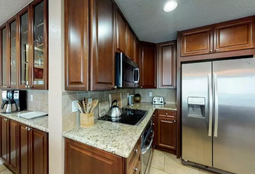 Hotelli Beach Club 1502