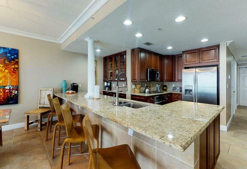 בית מלון כפרי Beach Club 1502