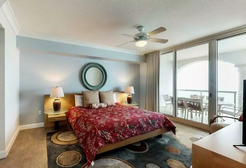 Hotelli Beach Club 1502