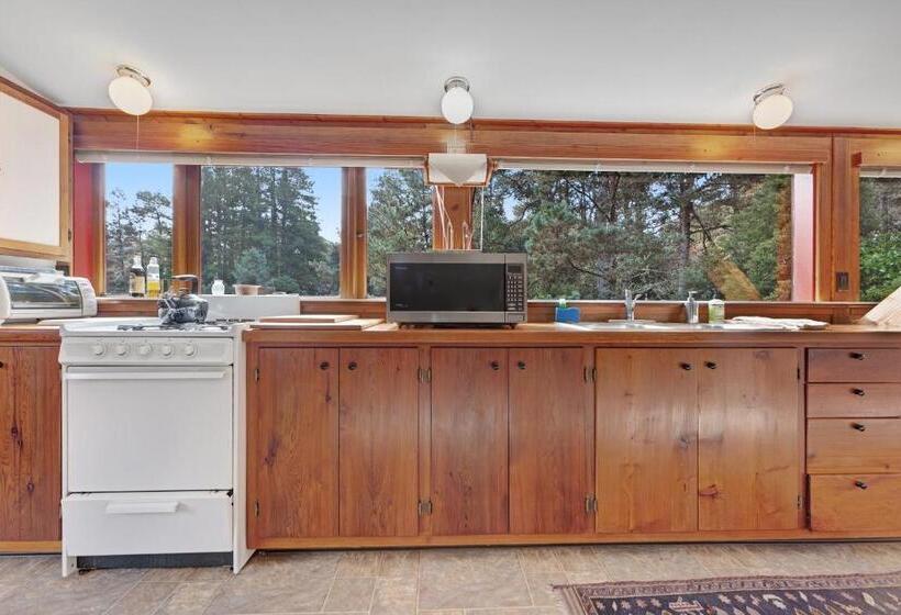 فندق Meadow Redwoods