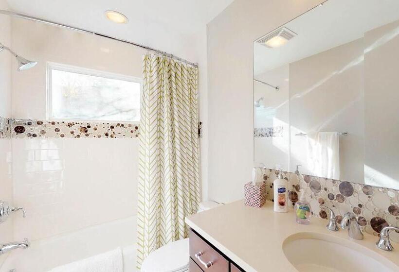 هتل Mountain Jewel