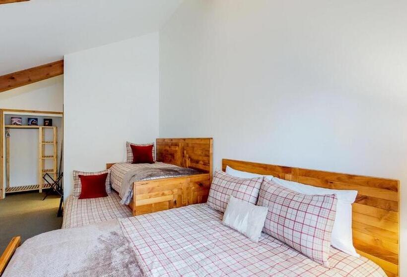 فندق Pinewood Delightful Retreat