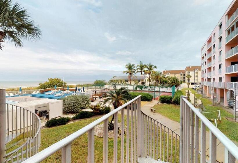 호텔 Reef Club 306