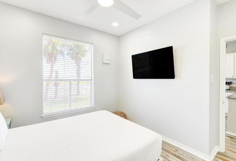 هتل Beach Club 174