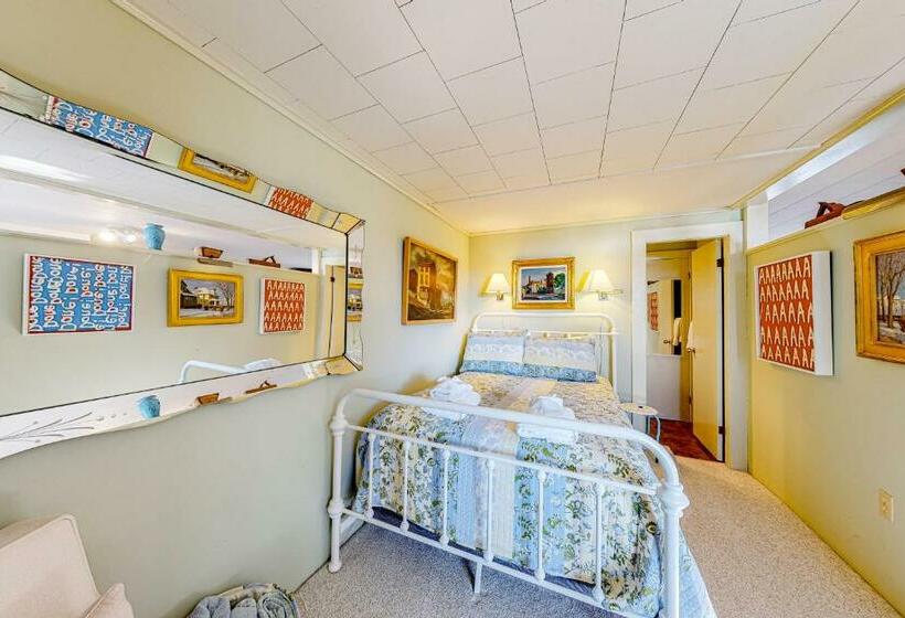 Hotelli Harbor House Cottage