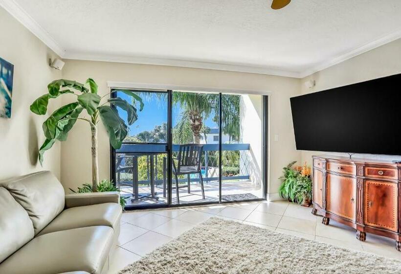 ホテル Tides Of Capri #104