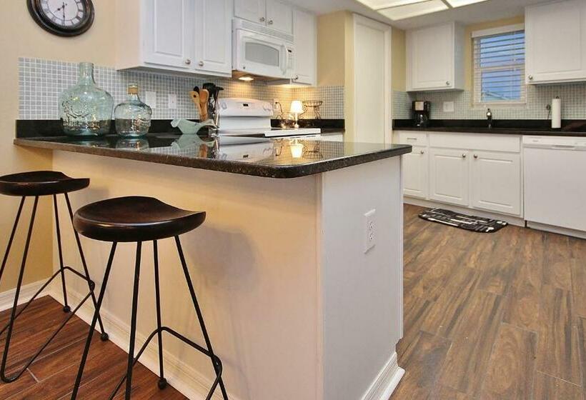 ホテル Beach Haven C6