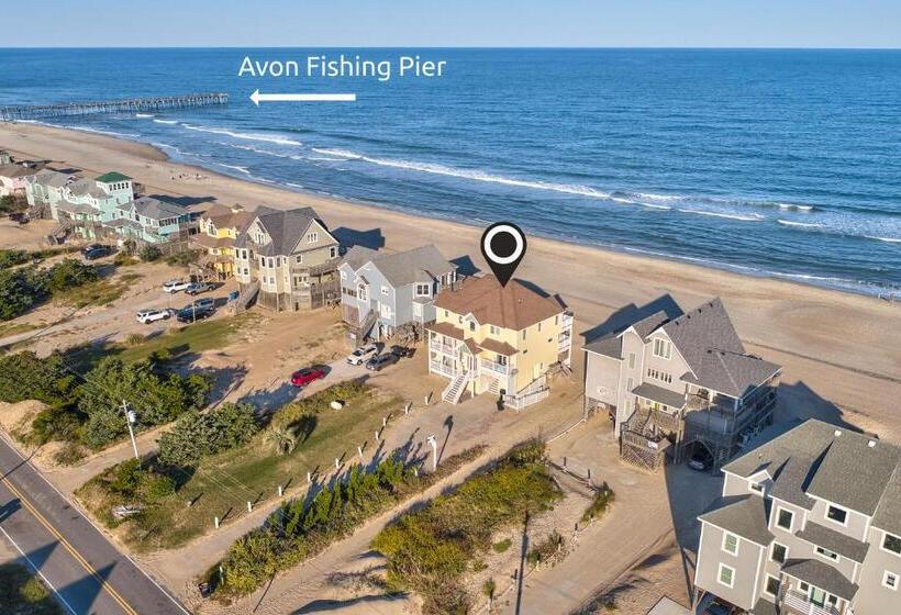 Otel Coastal Charm 220