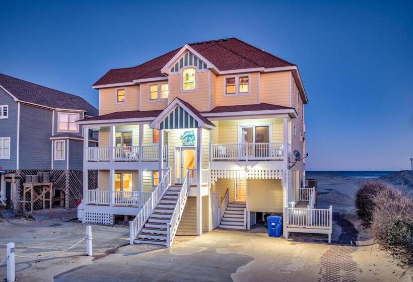 Otel Coastal Charm 220