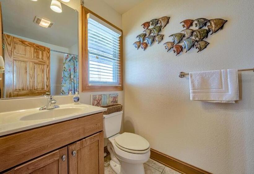 Otel Coastal Charm 220