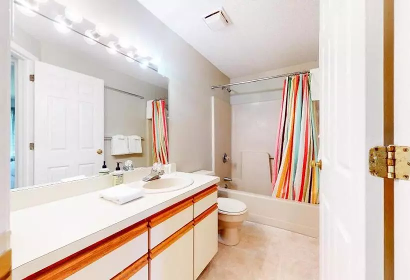 ホテル Cozy Conway Condo